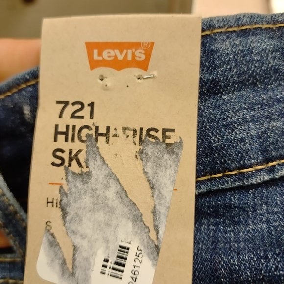 Levi's® Women's 721™ High-Rise Skinny Jeans - Picture 10 of 10